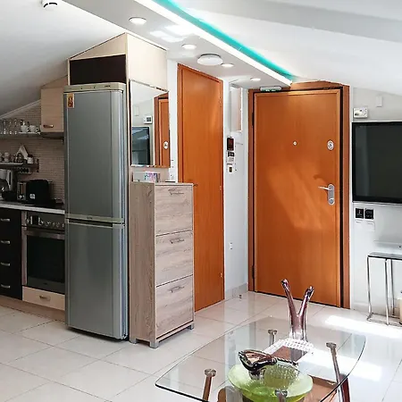 Metaxenia's 301 Saloniki